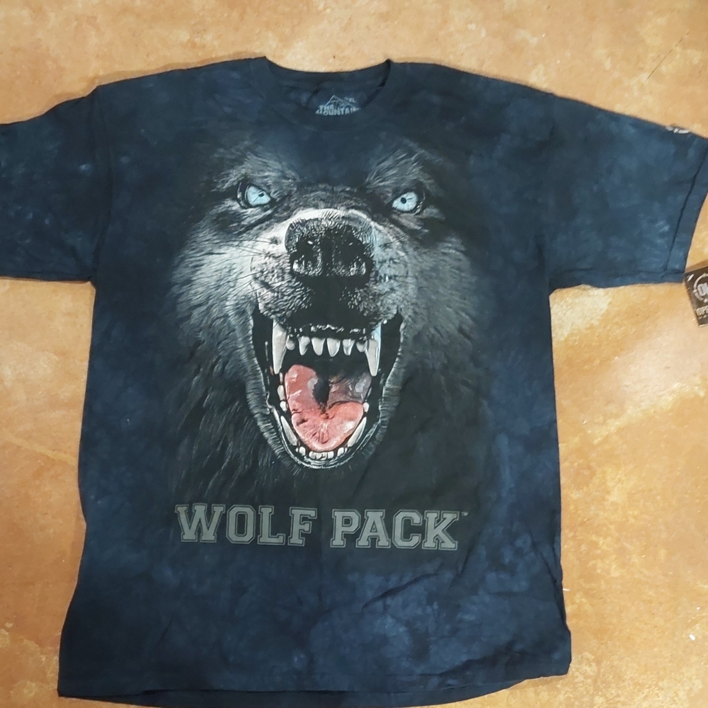 New Wolf pack t shirt